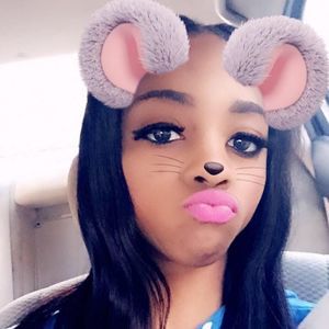 Meet your Posher, Amiah